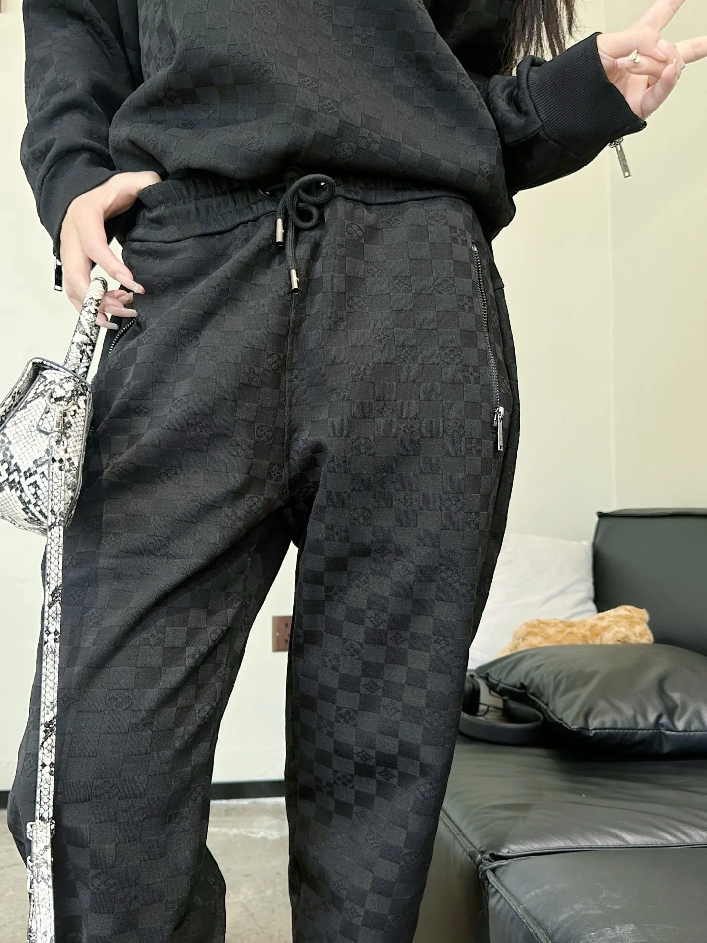 Louis Vuitton/Louis Vuitton logo checkerboard pocket zipper trousers